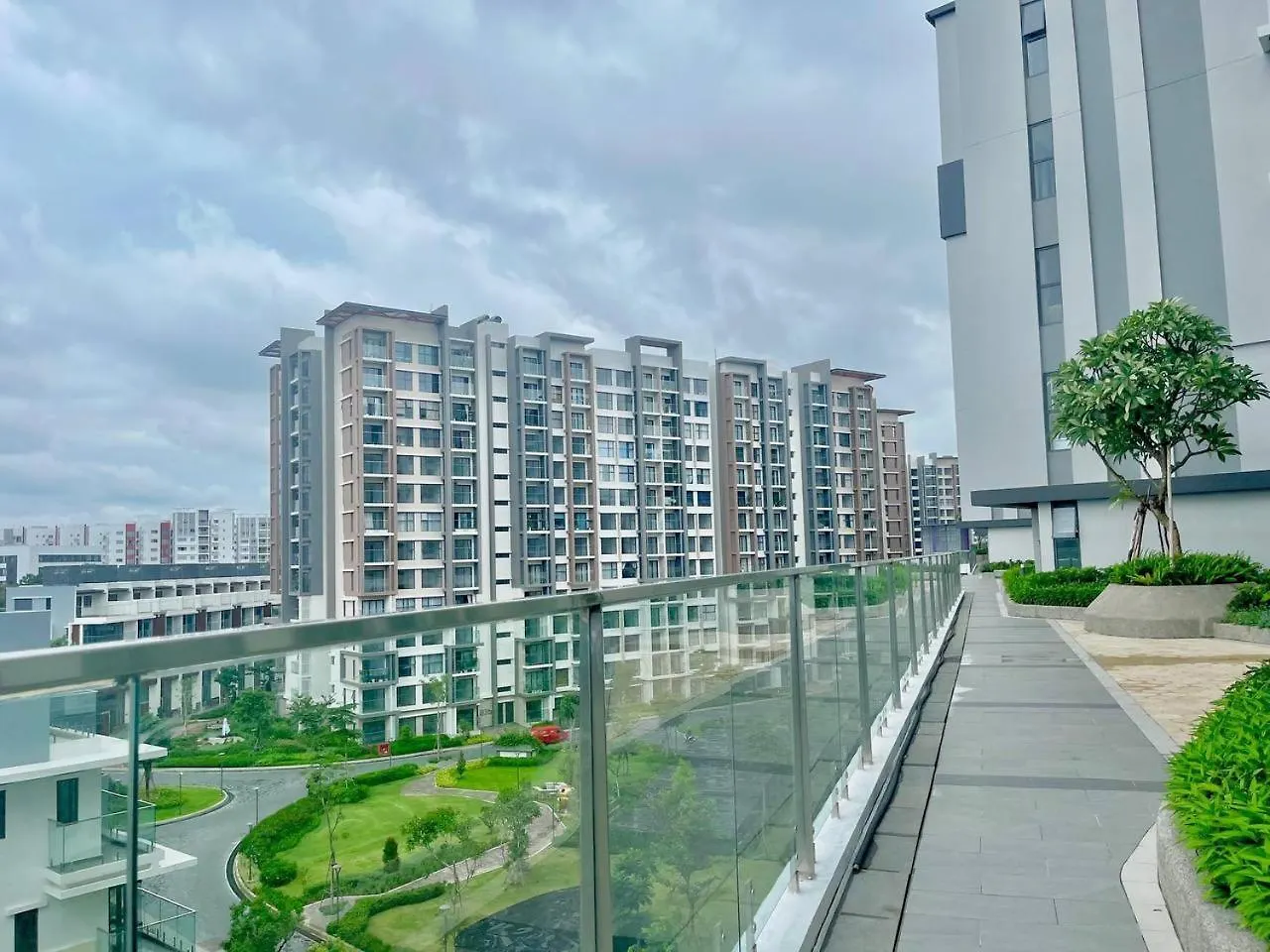 Apartment Cho Thue Can Ho 3Pn2Wc 117M2 Diamond Alnata Celadon City Tan Phu Ho Chi Minh City